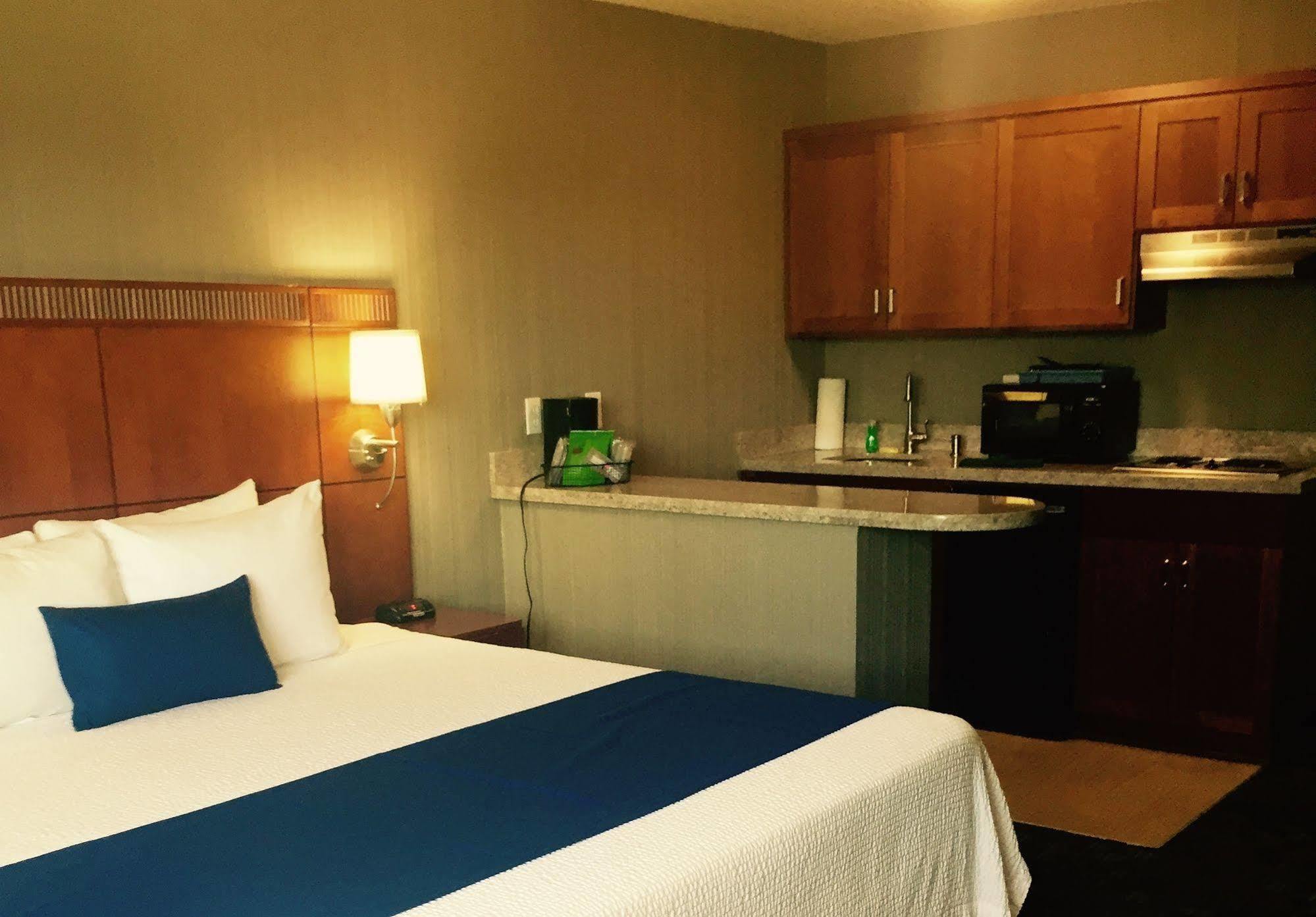 Country Inn & Suites By Radisson, Delta Park North Portland Ngoại thất bức ảnh
